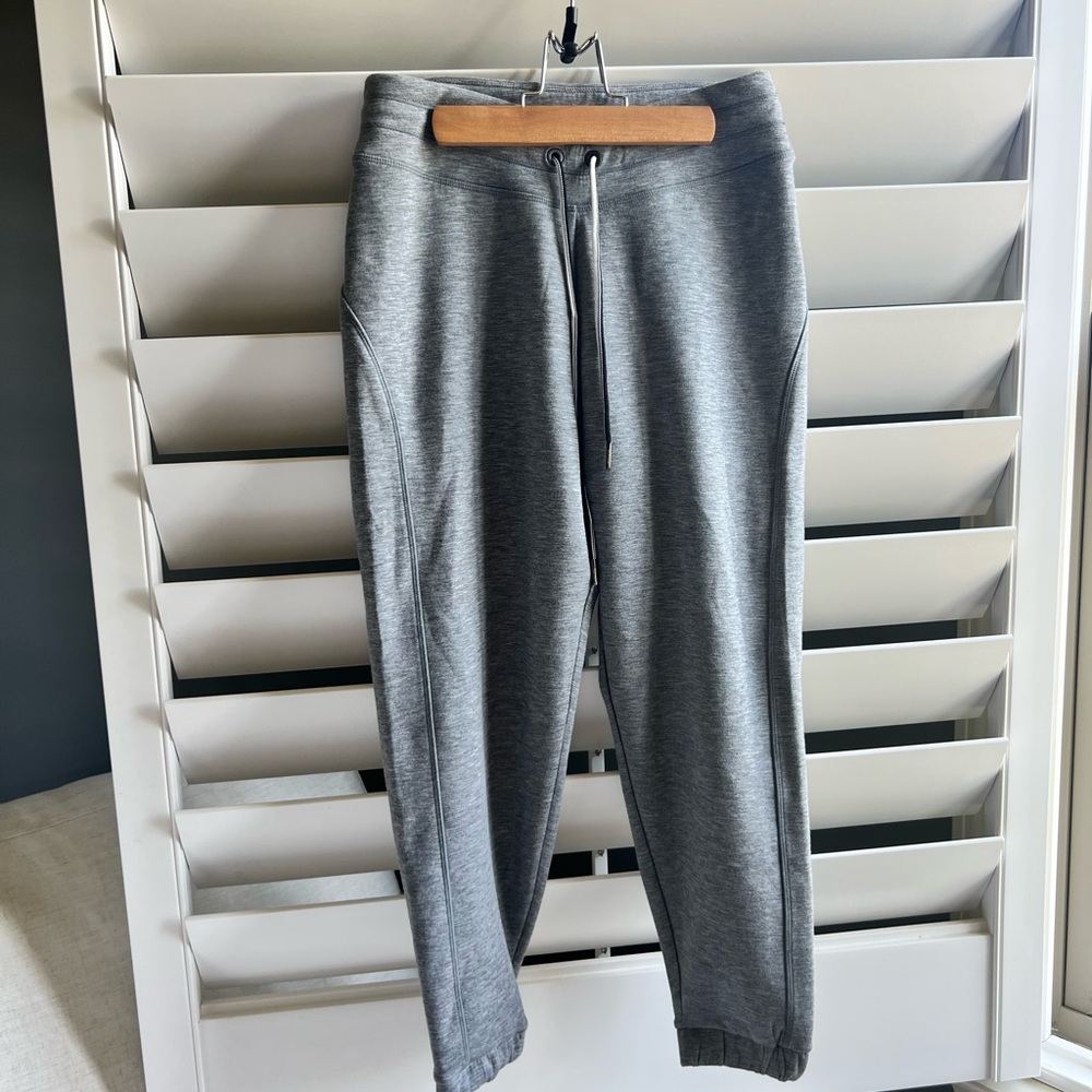 Athleta Cropped Joggers